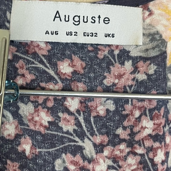 AUGUSTE FLORAL DAHLIA ROMPER SHORTS size 2 - Picture 5 of 7
